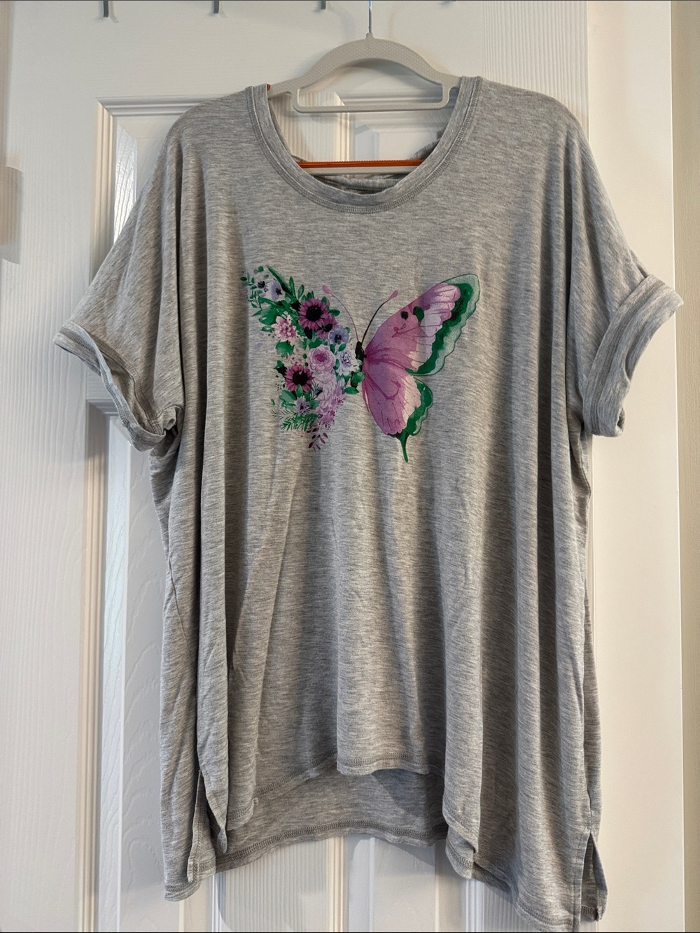 Women's Oversized Gray Butterfly Floral Tee